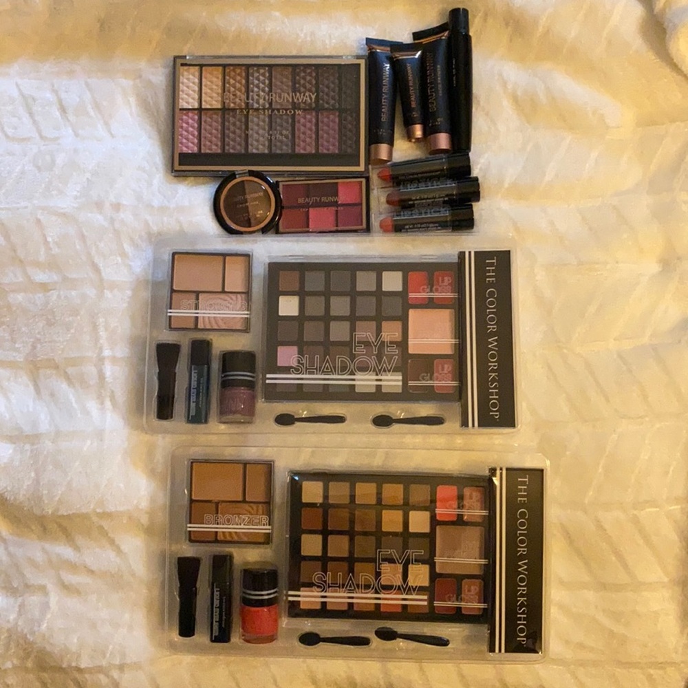 NWOT 3 Make Up Sets, shades in video